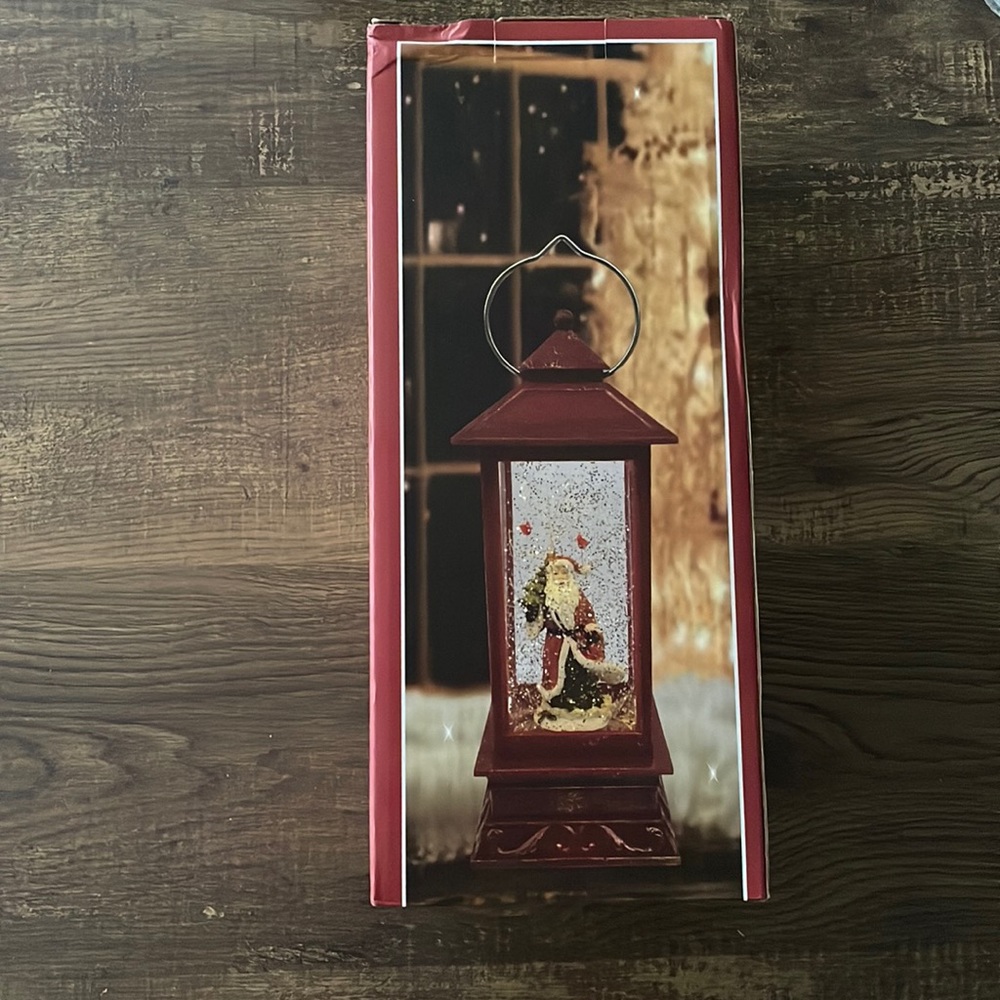 Santa Lantern Snowglobe lights up